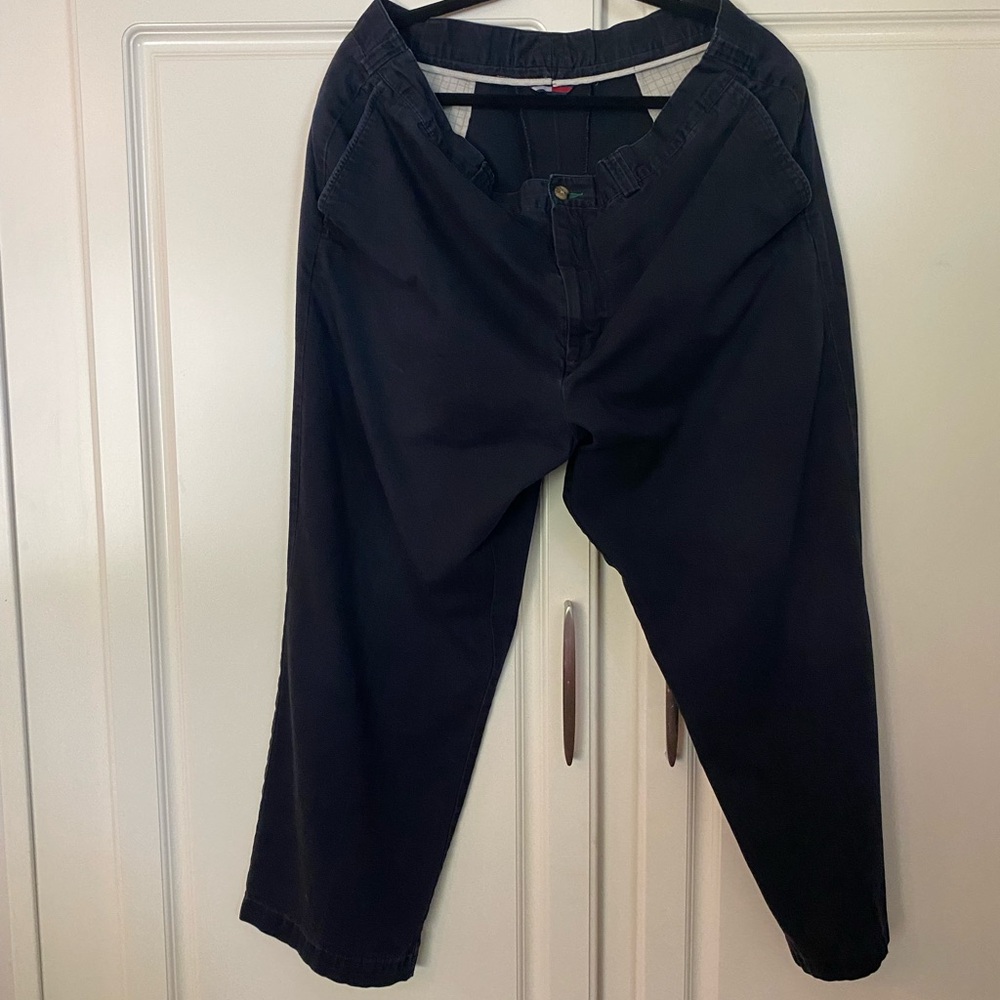 Tommy Hilfiger, 38 x 30, previously owned,navy blue, comfy, 2 side pockets,Chino